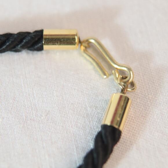 Choker Necklace White Irregular Stone Beads Twisted Rope Hook Clasp - Picture 4 of 6